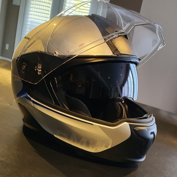 HELMET BMW SYSTEM 7 CARBON-PRIME with BMW V3 Communion System. - Picture 4 of 7